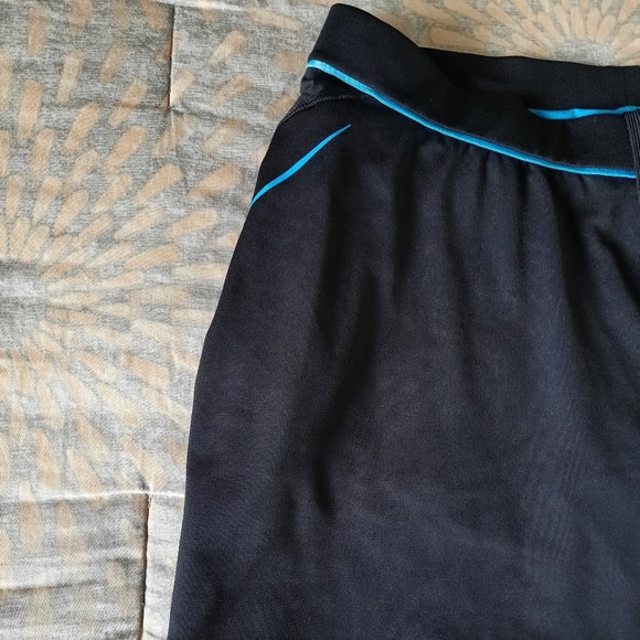 Adidas skirt with aqua shorts size M - Picture 6 of 14